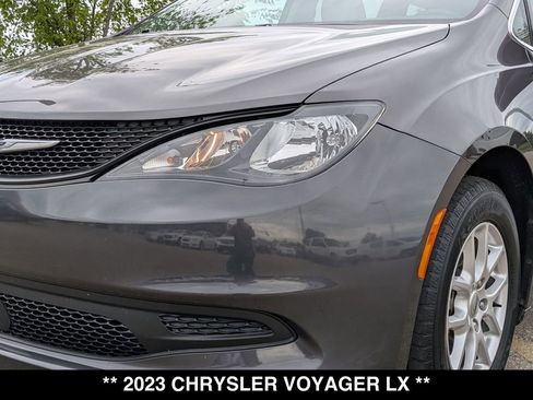 Used 2023 Chrysler Voyager LX FWD image 16