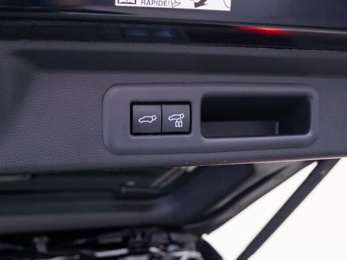 Used 2024 Toyota Sequoia Limited image 37