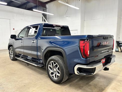 Used 2023 GMC Sierra 1500 SLT w/ SLT Premium Package RWD image 5