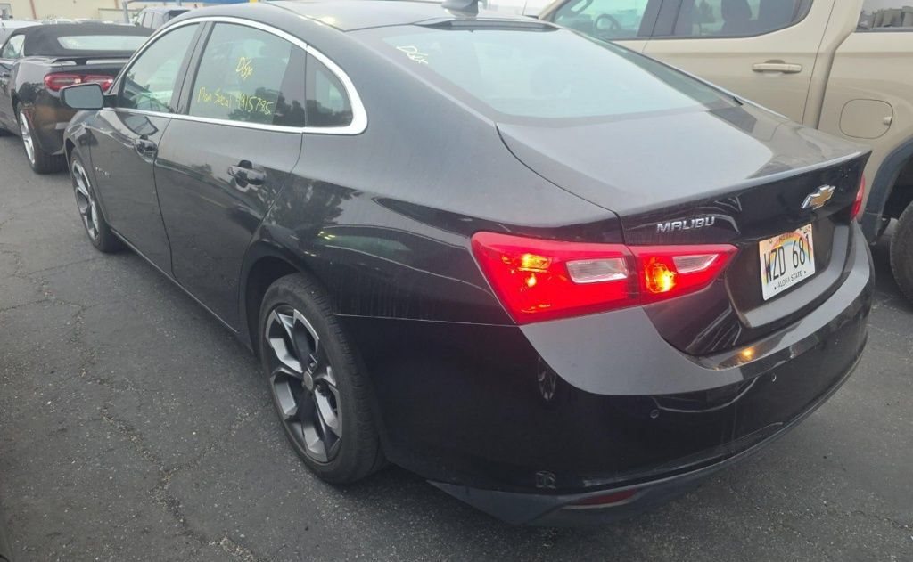 Used 2024 Chevrolet Malibu LT FWD image 9