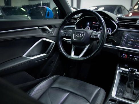 Used 2020 Audi Q3 2.0T Premium Plus w/ Premium Plus Package image 39