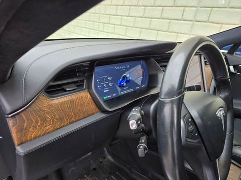 Used 2019 Tesla Model S Long Range image 22