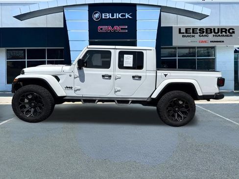 Used 2022 Jeep Gladiator Overland w/ Cold Weather Group AWD/4WD image 4