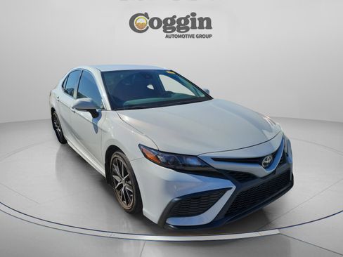 Certified 2023 Toyota Camry SE image 13