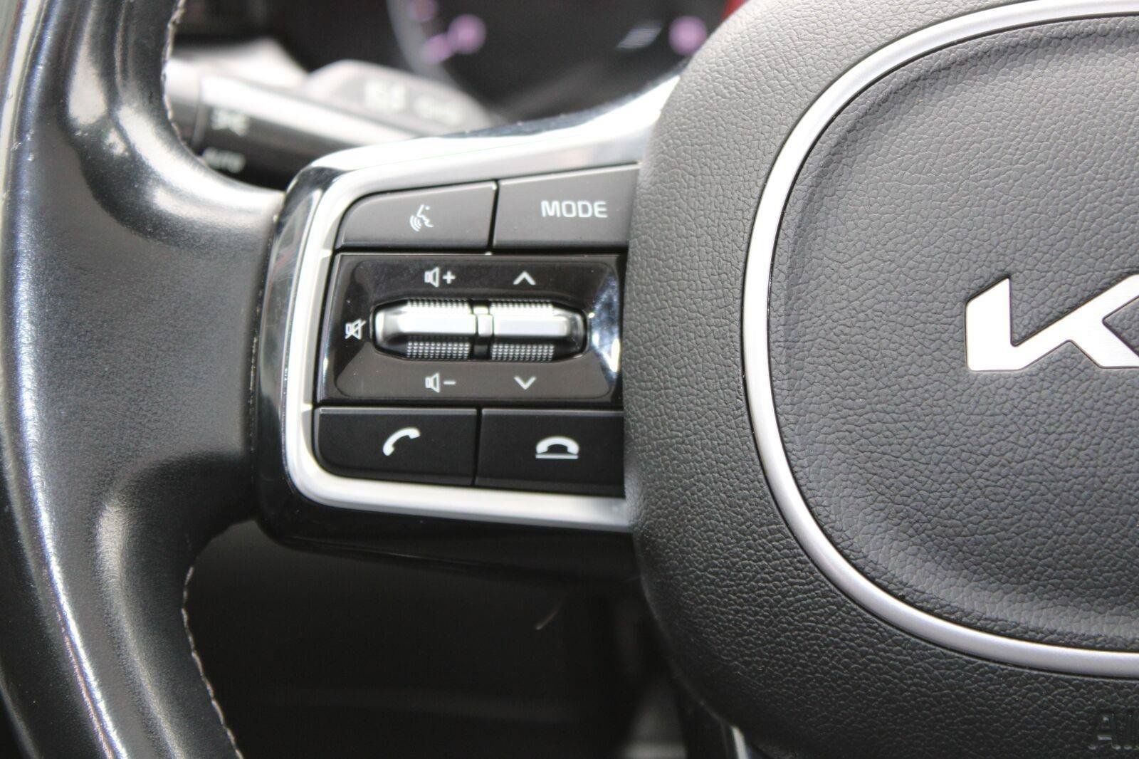 Used 2023 Kia Sorento S w/ Panoramic Sunroof Package FWD image 32