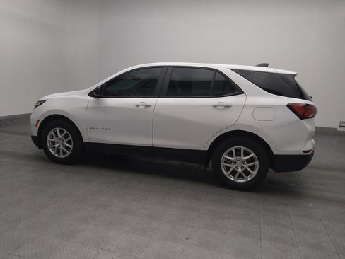 Used 2024 Chevrolet Equinox LS image 3
