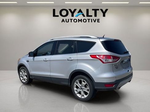 Used 2016 Ford Escape Titanium image 3