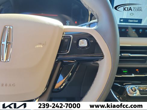 Used 2024 Lincoln Corsair FWD image 25