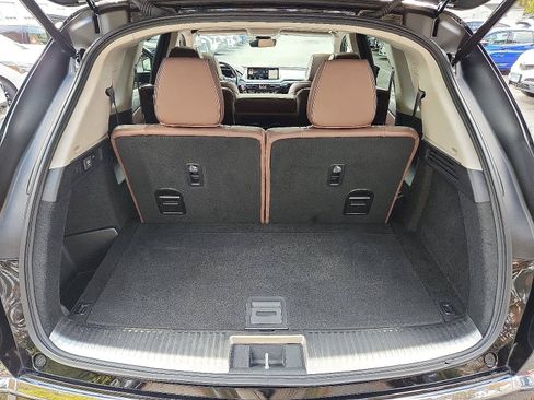 Used 2024 Acura MDX SH-AWD w/ Advance Package image 30