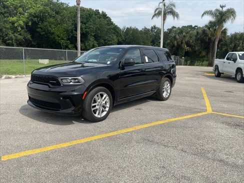 Used 2023 Dodge Durango GT RWD image 3