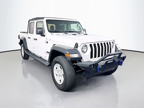 Used 2020 Jeep Gladiator Sport w/ Quick Order Package 24S AWD/4WD image 3
