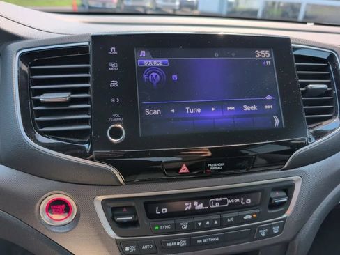 Used 2021 Honda Ridgeline Sport image 11