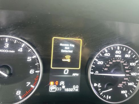 Used 2024 Subaru Crosstrek 2.0i Premium AWD/4WD image 13