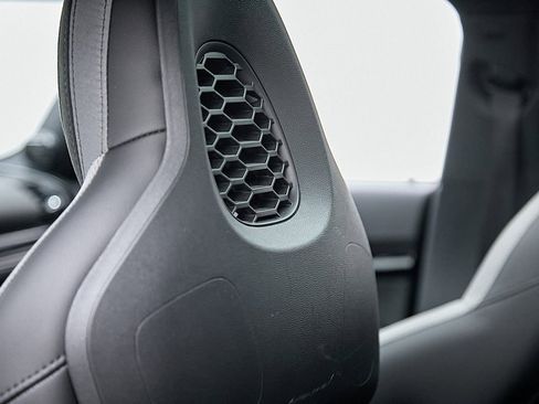 Used 2022 MINI Cooper Clubman John Cooper Works image 27