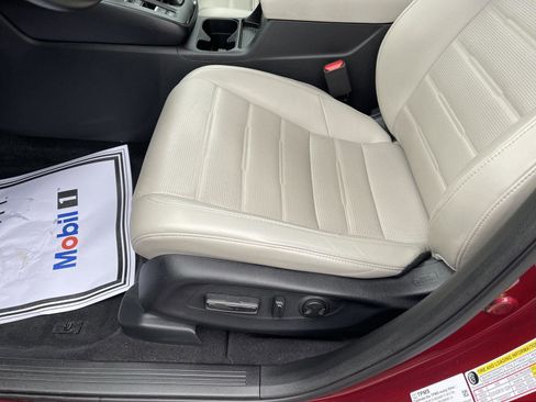 Used 2023 Honda CR-V EX-L image 3