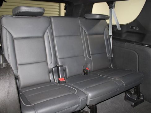 Used 2024 GMC Yukon XL Denali image 36