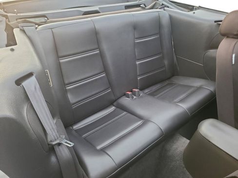 Used 2002 Ford Mustang Convertible RWD image 20