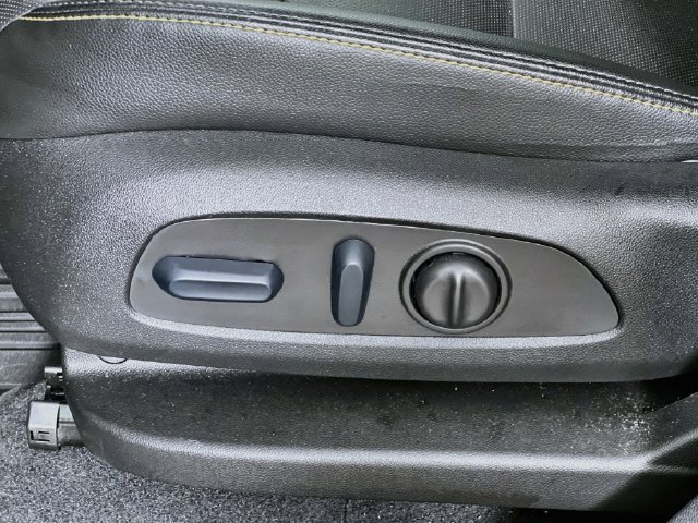 Used 2024 Chevrolet Equinox Premier AWD/4WD image 11