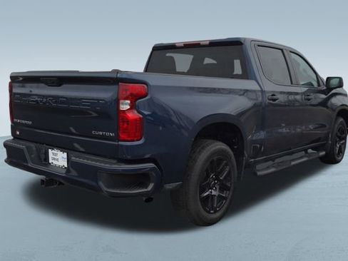 Used 2023 Chevrolet Silverado 1500 Custom image 8