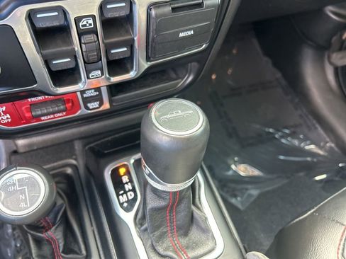 Used 2021 Jeep Gladiator Rubicon image 13