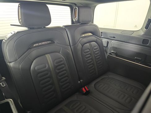 Used 2025 Rivian R1S Adventure AWD/4WD image 25