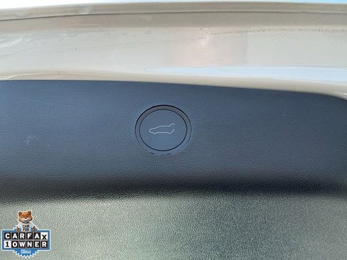 Used 2022 Tesla Model 3 RWD image 10