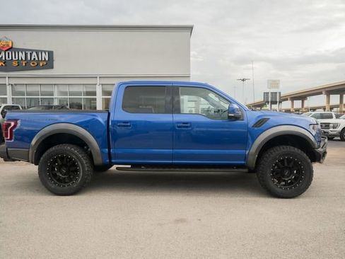 Used 2018 Ford F150 Raptor w/ Equipment Group 802A Luxury image 4