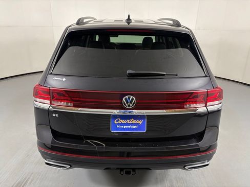 Used 2024 Volkswagen Atlas SE FWD image 7