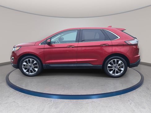 Used 2018 Ford Edge Titanium w/ Technology Package AWD/4WD image 8