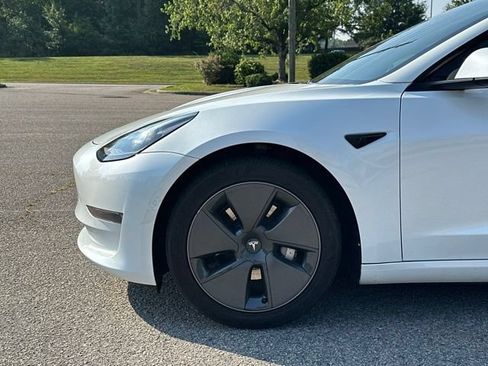 Used 2021 Tesla Model 3 Standard Range Plus RWD image 14