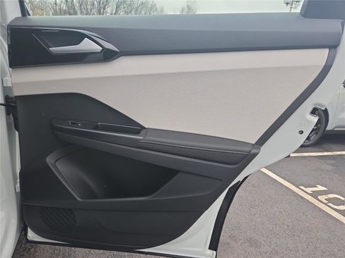 New 2026 Volkswagen Taos S image 29