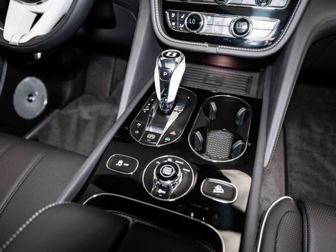 Used 2024 Bentley Bentayga S V8 image 38