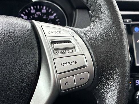 Used 2016 Nissan Rogue SL w/ SL Premium Package image 25