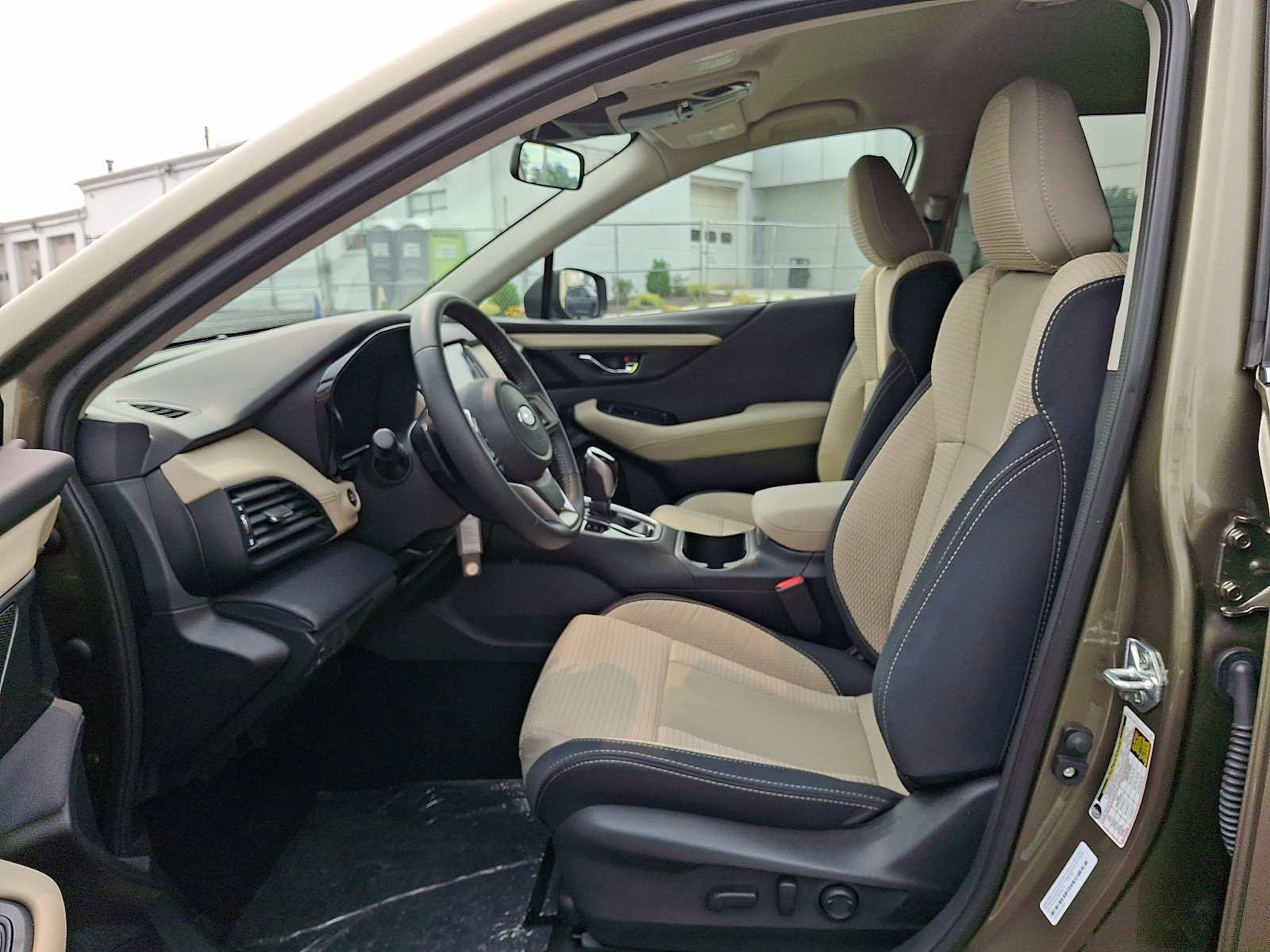 Certified 2025 Subaru Outback Premium AWD/4WD image 13
