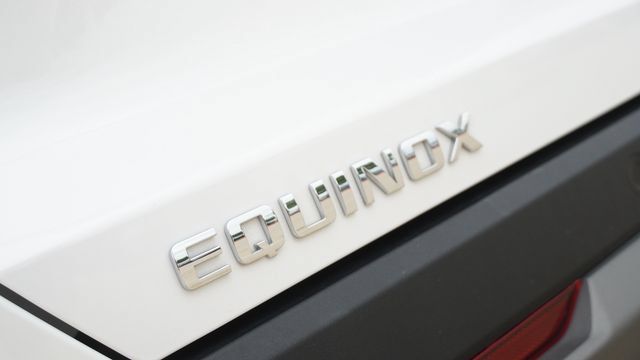 Used 2026 Chevrolet Equinox LT FWD image 13