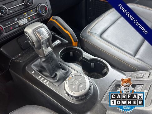Used 2022 Ford Bronco Badlands w/ Sasquatch Package AWD/4WD image 18