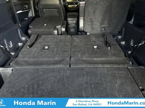 Used 2025 Ford Explorer ST-Line AWD/4WD image 20