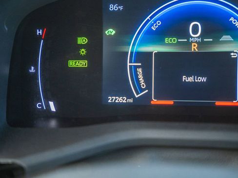 Used 2025 Toyota Camry SE FWD image 41