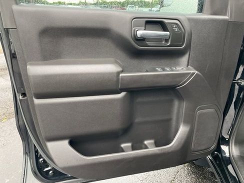 Used 2024 Chevrolet Silverado 1500 Custom Trail Boss w/ LPO, Dark Essentials Package AWD/4WD image 10