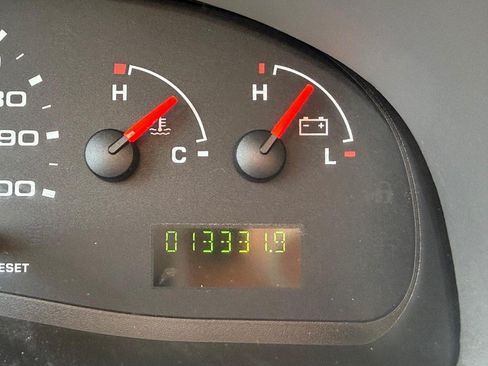 Used 2006 Ford E-150 and Econoline 150 RWD image 33