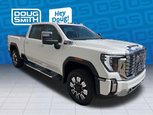 Used 2025 GMC Sierra 3500 Denali w/ Denali Reserve Package AWD/4WD image 7
