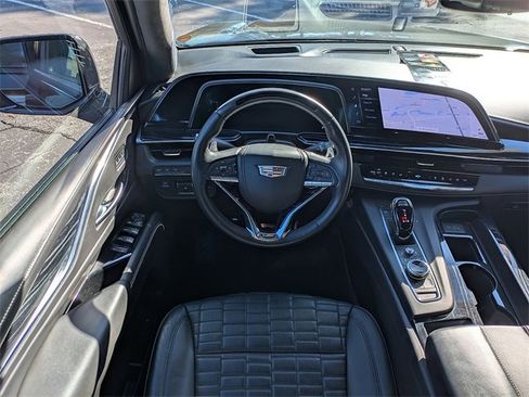 Certified 2023 Cadillac Escalade ESV V image 20