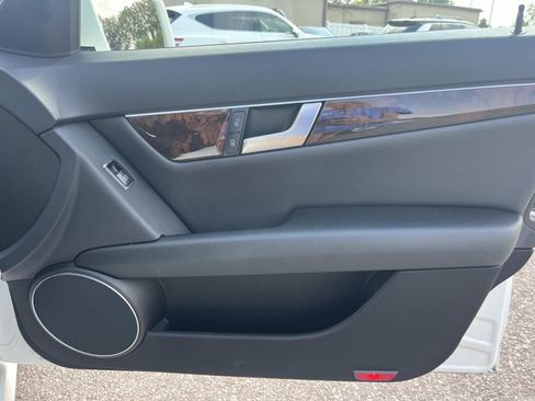 Used 2014 Mercedes-Benz C 250 Sedan image 23