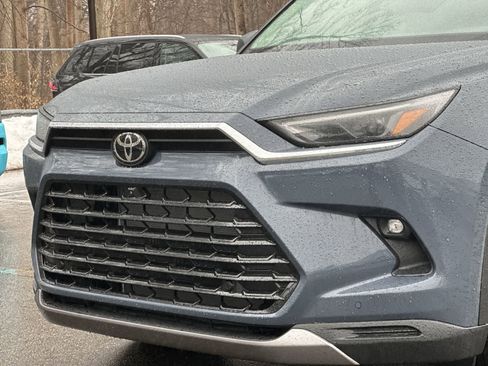 New 2026 Toyota Grand Highlander Platinum image 12