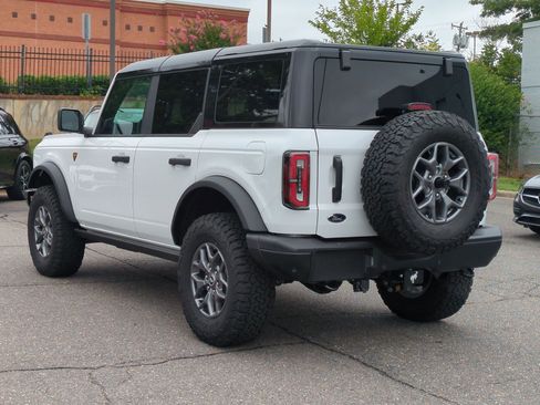 Used 2025 Ford Bronco Badlands AWD/4WD image 5