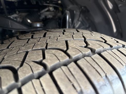 Used 2023 Nissan Armada SL w/ Cargo Package image 31