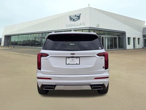 Certified 2023 Cadillac XT6 Premium Luxury w/ Technology Package image 5
