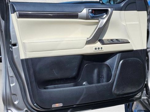 Used 2021 Lexus GX 460 Premium w/ Premium Plus Package image 10