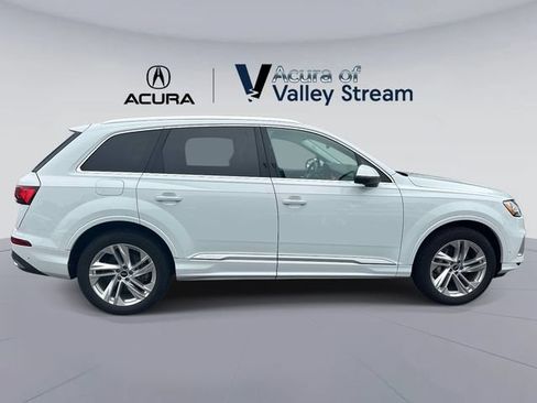 Used 2022 Audi Q7 3.0T Premium Plus w/ Premium Plus Package AWD/4WD image 5