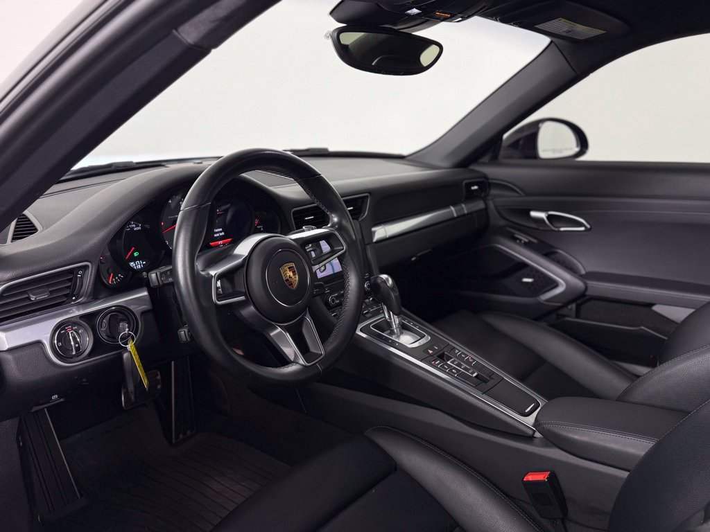 Used 2017 Porsche 911 Carrera 4S AWD/4WD image 4